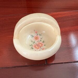 Vtg Alabaster Stone Basket Trinket Holder Hand carved In Italy Floral